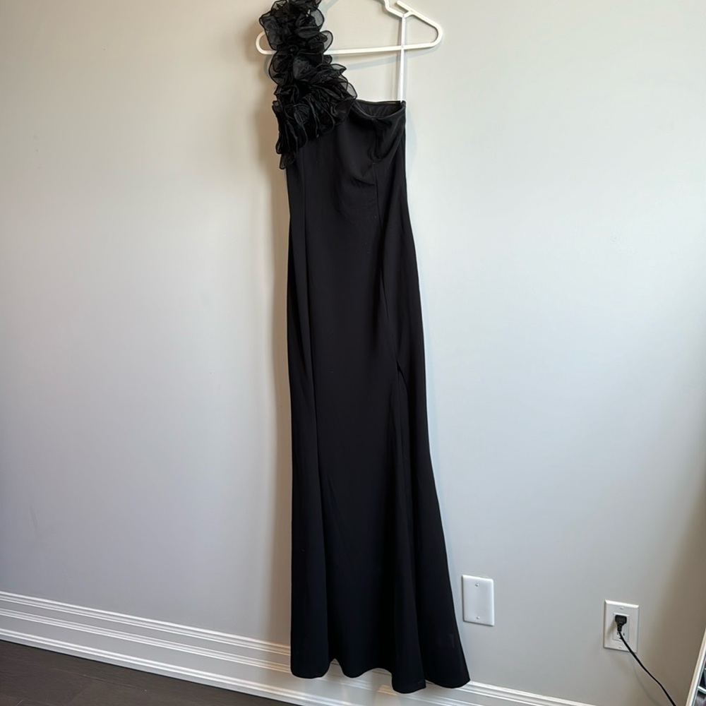 Stunning Significance Black One-Shoulder 3D Ruffled Maxi Dress. Size M